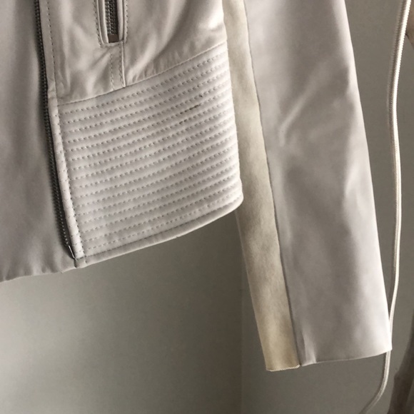 White real leather motorcycle jacket BCBG - Picture 3 of 3